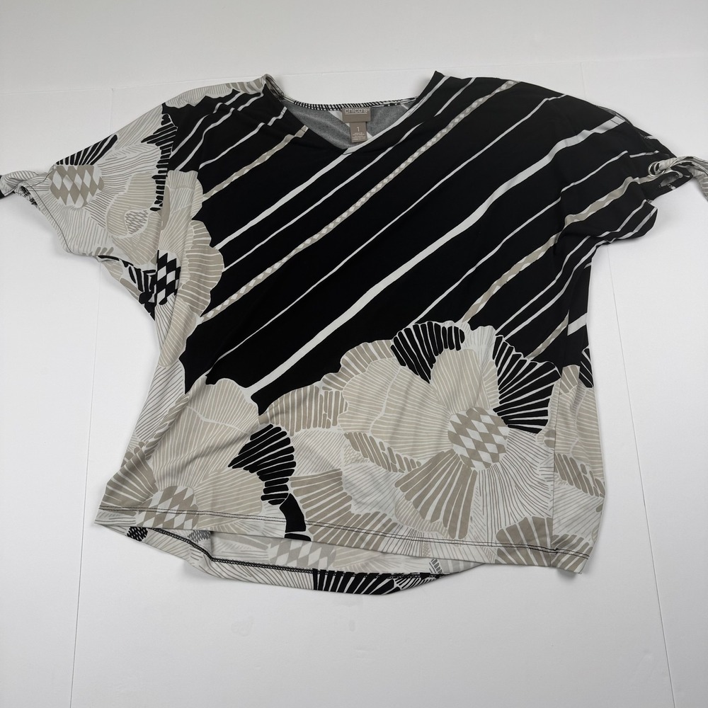 Chicos Shirt Womens Medium Black Beige White Floral Abstract Stretch Top Modern